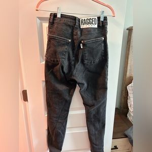 Ragged black skinny jeans